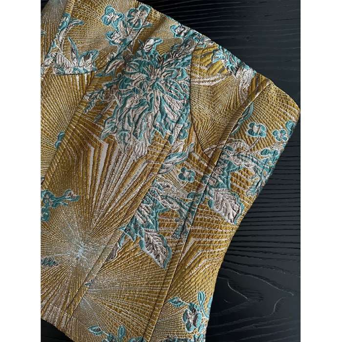 金糸刺繍の花鳥ビスチェ