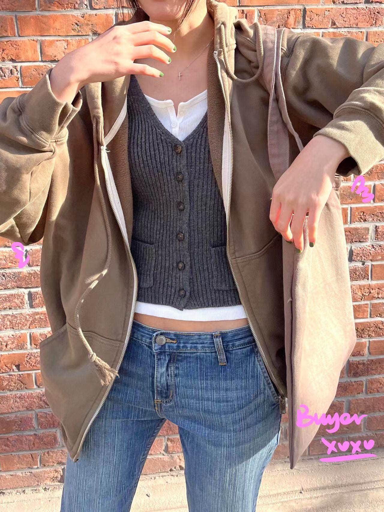 前開きボタン付きリブ編みニットビスチェ