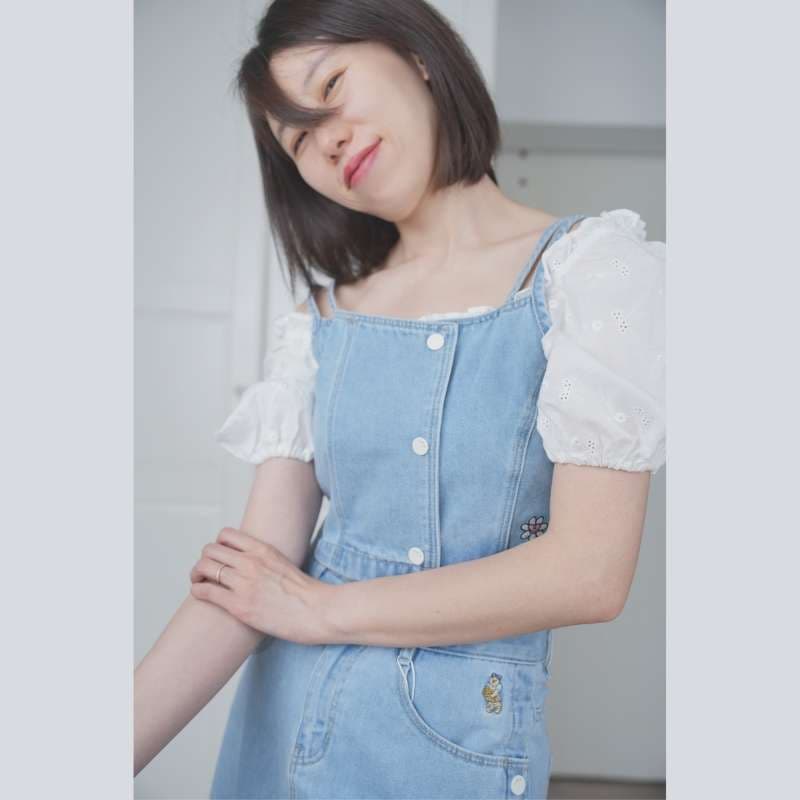 花柄刺繍入りふんわりビスチェ