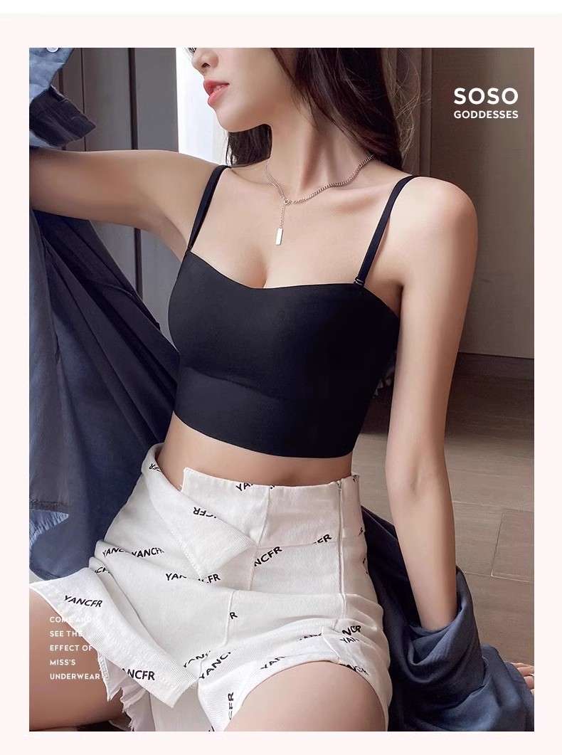立体シルエット シームレスビスチェ